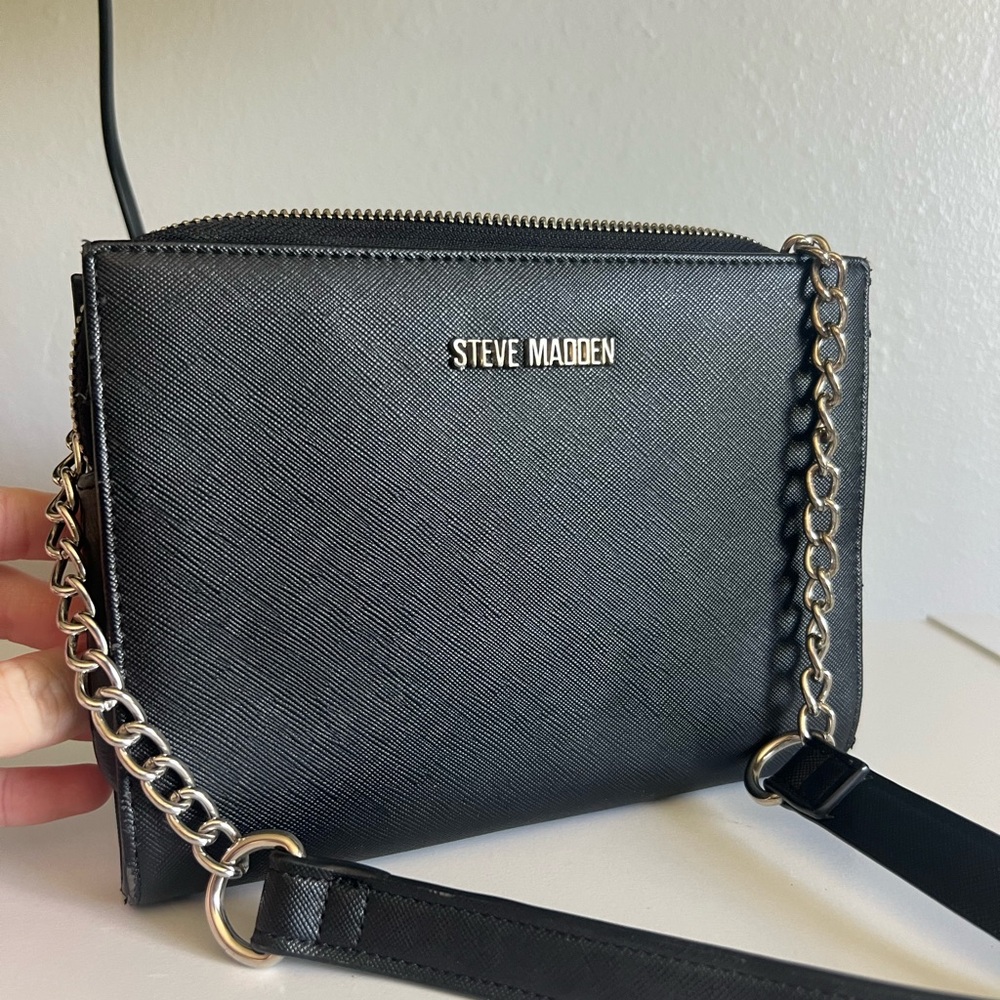 Steve Madden Black and Silver Chain Crossbody Bag